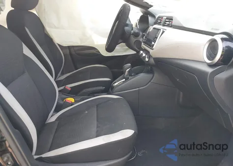 2020 Nissan Versa Sv Xtronic Cvt z USA, uszkodzony, nr VIN 3N1CN8EV8LL801075